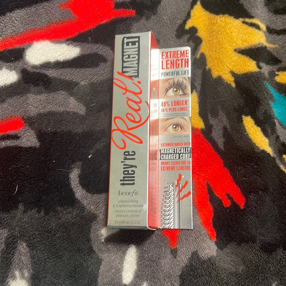 benefit they’re real magnetic mascara